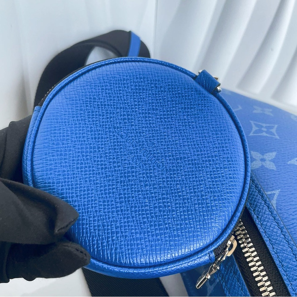 Louis Vuitton Blue Monogram Sling Bag with Circular Pouch - Picture 6 of 12